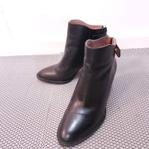 Louise et cie bootie, Size 6.5 Used Good Condition